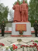 Памятник погибшим на войне односельчанам, улица Баумана