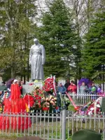 Парк Победы. Могила неизвестного солдата, озеро Песьво