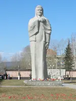 "Родина-Мать", улица Реброва-Денисова