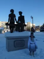 Памятник "Несовершеннолетним труженникам тыла 1941-1945 годов - благодарная Самара", Россия, Самара, улица Осипенко