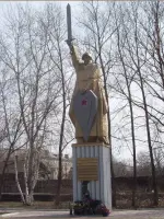 Обелиск Синарским трубникам, погибшим в годы Великой Отечественной войны, улица Карла Маркса