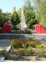 Мемориальный комплекс 950 воинам-землякам, погибшим в Великой Отечественной войне 1941 – 1945 гг, улица Ленина