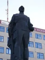 Памятник работникам Высокогорского механического завода (ВМЗ), погибшим в Великой Отечественной войне (город Нижний Тагил), Россия, Свердловская область, Нижний Тагил, Ленинский район