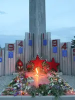 Памятник войнам освободителям, Россия, Ростовская область, Целинский район, поселок Вороново