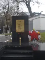Памятник работникам завода "Красный Богатырь", Краснобогатырская улица