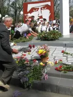 Памятник односельчанам в селе Елизаветино Аткарского района Саратовской области, Россия, Саратовская область, Аткарский район