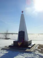 Обелиск воинам ВОВ, умершим от ран, Россия, Ростовская область, Верхнедонской район, хутор Сухой Лог