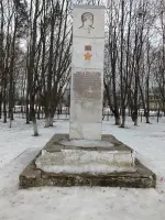 Памятный обелиск "Зоя Космодемьянская", Россия, Московская область, Одинцовский район, поселок городского типа Большие Вяземы, 49