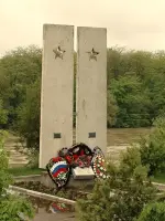Обелиск «Лейтенантские погоны», Россия, Краснодарский край, Гулькевичский район