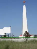 Памятник-обелиск воинам-землякам, погибшим в годы Великой Отечественной войны, Россия, Республика Саха (Якутия), Якутск, микрорайон Марха