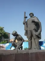 Памятник студентам, преподавателям и сотрудникам Кубанского Государственного Технологического университета, Россия, Краснодар, Центральный микрорайон, улица Хакурате