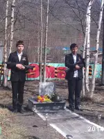 
        Плита памяти "Выстоявшим и победившим в годы Великой Отечественной войны"
      , улица 70 лет Октября