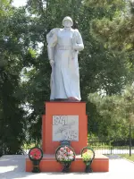 Памятник неизвестному солдату и аллея Славы., Россия, Тамбовская область, Мучкапский район, поселок городского типа Мучкапский