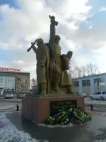 Памятник воинам-хоринцам, павшим в Великой Отечественной войне, улица Ленина