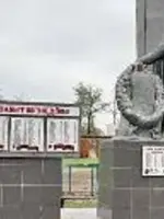 Мемориал воинам-землякам, Центральный переулок