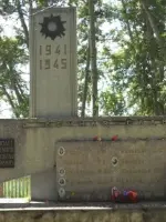 Памятник воинам-односельчанам, павшим в 1941-1945 гг., Россия, Кемеровская область, Яшкинский район, поселок Акация