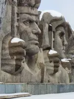 Монумент славы, улица Володарского