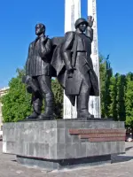 Памятник героическим защитникам Тулы, проспект Ленина