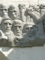 Памятник 500 советским воинам и мирным жителям, погибшим от рук фашистских захватчиков в г. Краснодаре, Россия, Краснодар, микрорайон Черемушки, Майкопская улица
