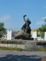 Памятник Анатолию Фёдоровичу Бредову, проспект Ленина