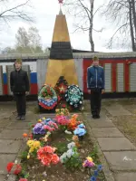 Памятник лыкошинцам, погибшим в годы Великой Отечественной войны, Россия, Тверская область, Бологовский район, поселок Лыкошино