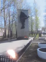 Памятник погибшим летчикам 3-го испытательного запасного авиаполка, улица Мира