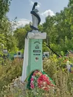 Кировская область, г. Вятские Поляны, ул. Советская, Памятник <nobr>М. И. Зорину</nobr>, Советская улица