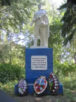 Памятник Воинам и аллея воинской славы в с. Шельшедом, Россия, Ярославская область, Большесельский район, село Шельшедом