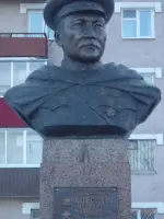 Памятник Герою Советского Союза Борсоеву Владимиру Бузинаевичу., улица Борсоева