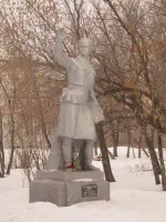 Памятник Марины Расковой, Россия, Саратовская область, Энгельс, микрорайон Летный Городок