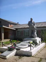 Памятник погибшим воинам-землякам, Молодёжная улица