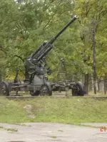 Памятник Защитникам Ленинграда, улица Мира