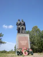 Памятник воинам народного ополчения, Р-137