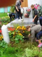 Памятник погибшим воинам-землякам, улица Абызова