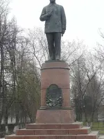 Памятник Василию Алексеевичу Дегтярёву, улица Абельмана