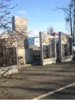 Братская могила советских воинов, погибших при штурме города-крепости Кёнигсберг, Нарвская улица