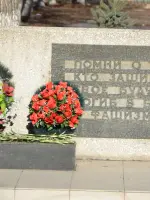 Памятник Н.И. Власову, улица Мира