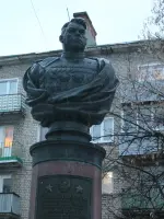 Памятник маршалу А.М. Василевскому, дважды Герою Советского Союза, земляку кинешемцев, улица Островского