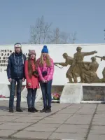 Памятник стеклозаводчанам, павшим в боях за Родину в Великой Отечественной войне, Россия, Республика Бурятия, Улан-Удэ, микрорайон Стеклозавод, улица Кундо