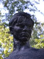 Памятник Герою Советского Союза Сергею Тюленину, Р-141