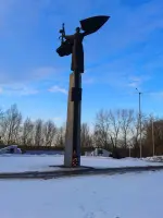 Памятник Воину-Победителю, Уральская улица