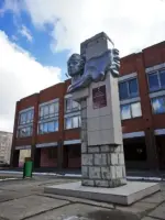 Памятник Татьяне Барамзиной, Молодежная улица