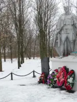 Памятник "Неизвестному солдату" в деревне Крюково Чеховского района Московской области, сельское поселение Баранцевское