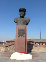 Памятник Герою Советского Союза Балдынову Илье Васильевичу, улица Бабушкина
