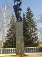Памятник воинам-чебаркульцам в парке Победы Чебаркуль, улица Калинина