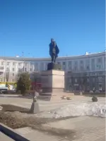 Памятник генералу И. Д. Черняховскому, Кольцовская улица