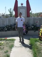 Обелиск павшим, Россия, Астраханская область, Камызякский район, поселок Верхнекалиновский