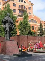 Мемориал павшим звенигородцам и войнам Пятой армии Западного Фронта, Россия, Московская область, Звенигород