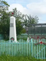 Обелиск в селе Ленёвское Режевского района Свердловской области, Октябрьская улица