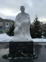 Памятник Борису Богаткову в городе Новосибирске, улица Кирова